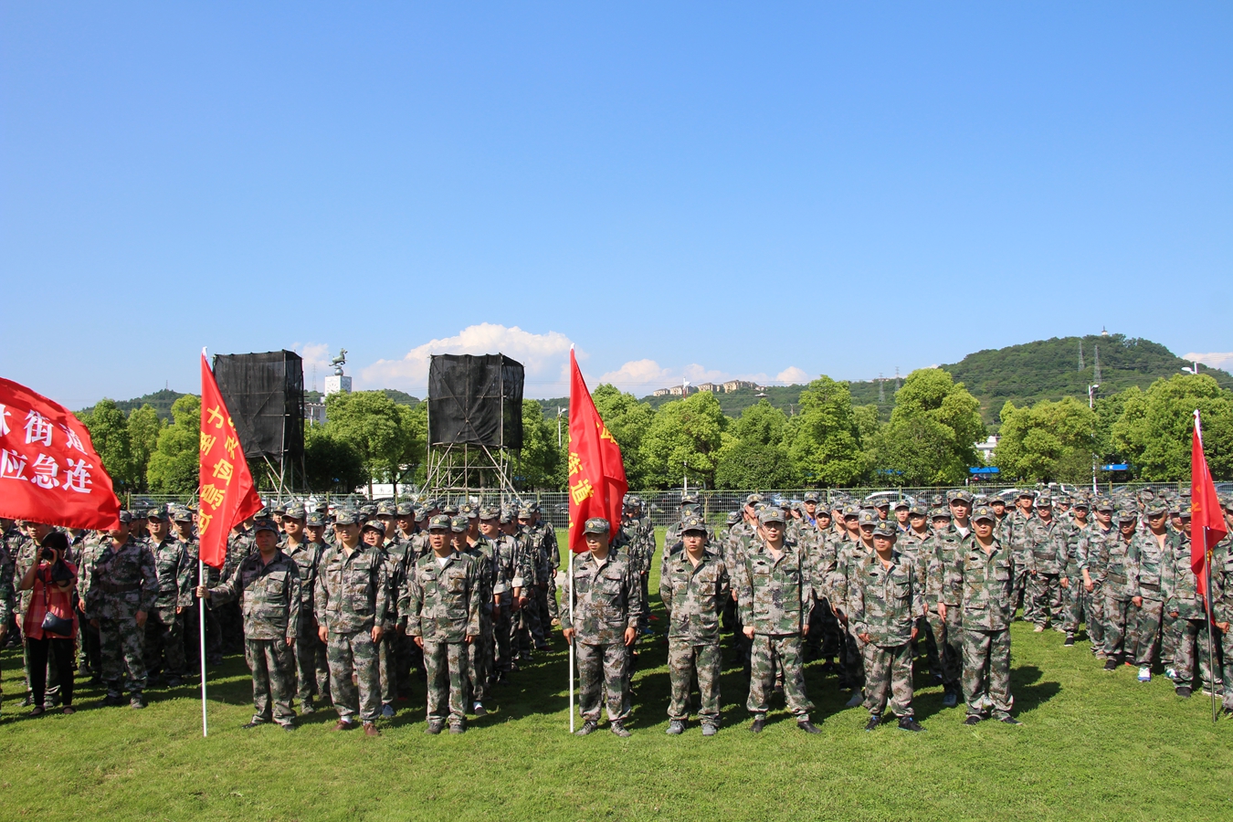 ku娛樂真人體育平臺下載民兵應急分隊參加全縣民兵整組點驗